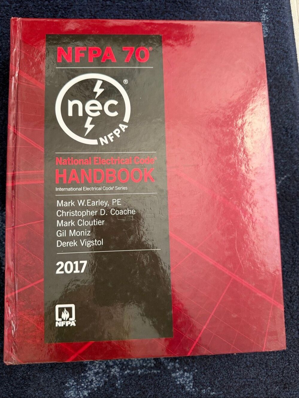 National Electrical Code Handbook 2017 Edition Hardback - Picture 2 of 4